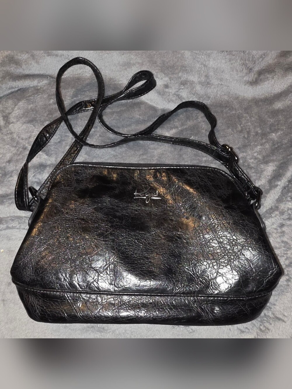Classic Black Crossbody Bag with Adjustable Strap